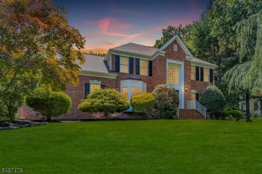 4 Mcmanus Dr, Bridgewater Twp.