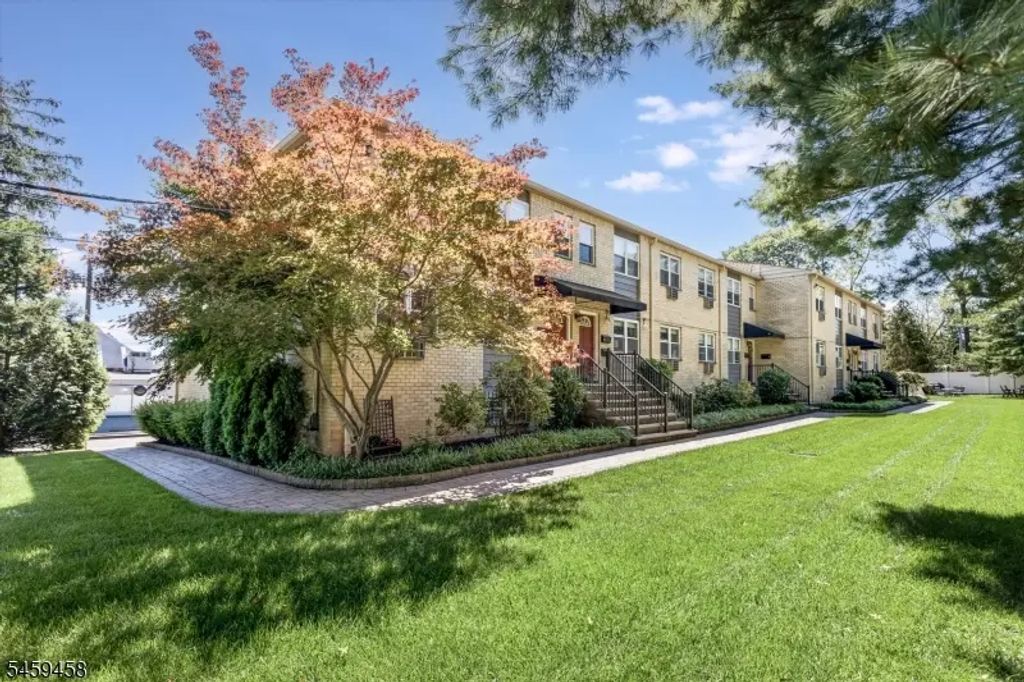 7 Van Vleck Street Unit 1, Montclair Twp.