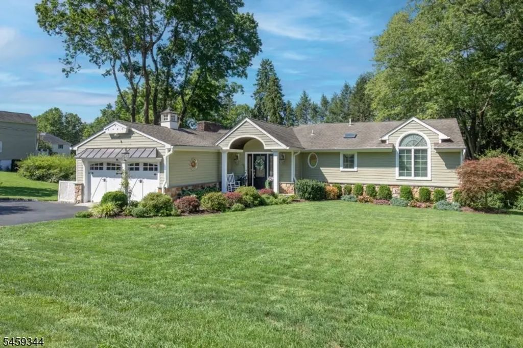 3 Prospect St, Peapack Gladstone Boro
