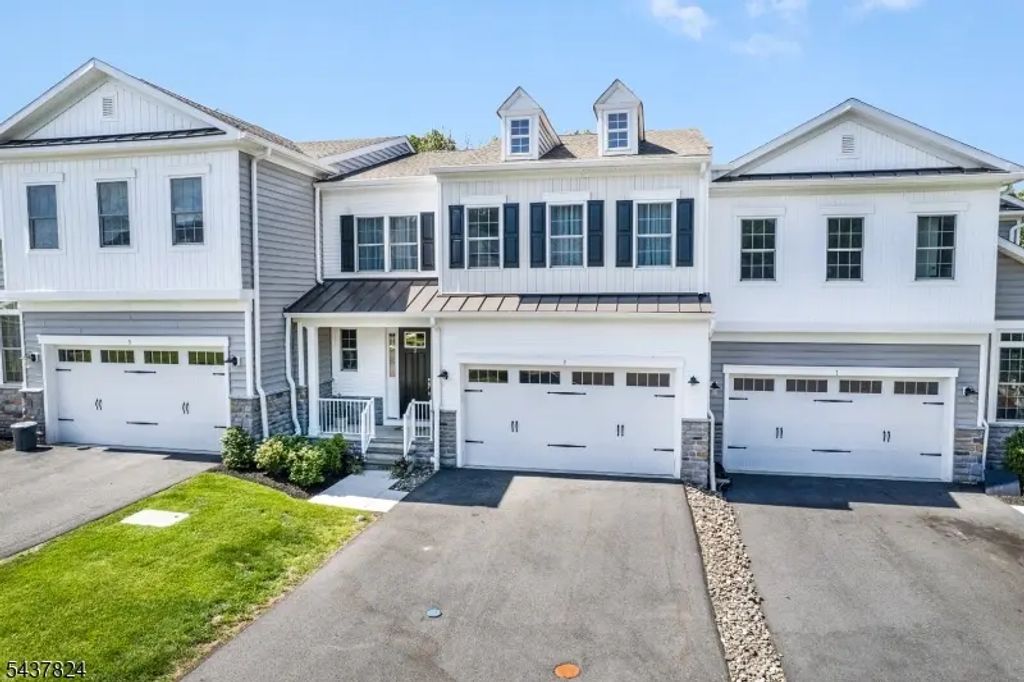 3 Hillandale Dr, Mendham Twp.