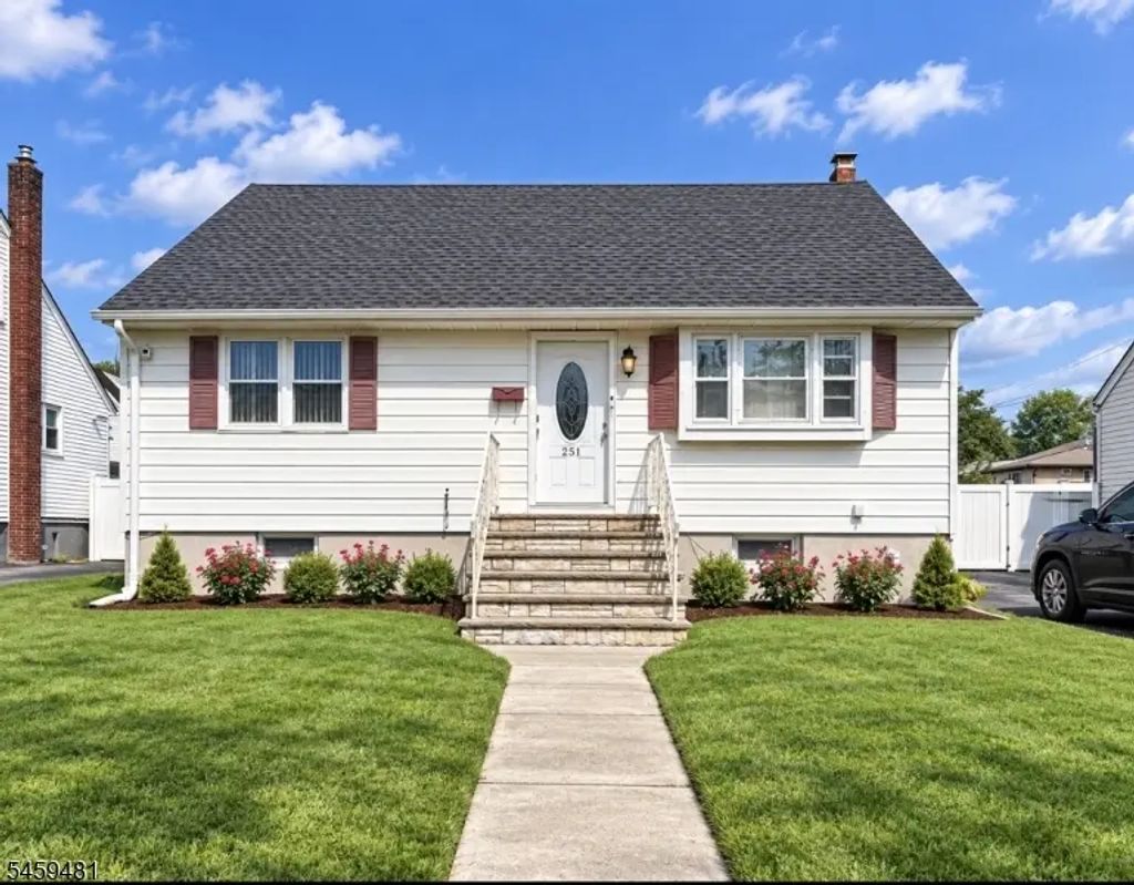 251 Chamberlain Ave, Paterson City
