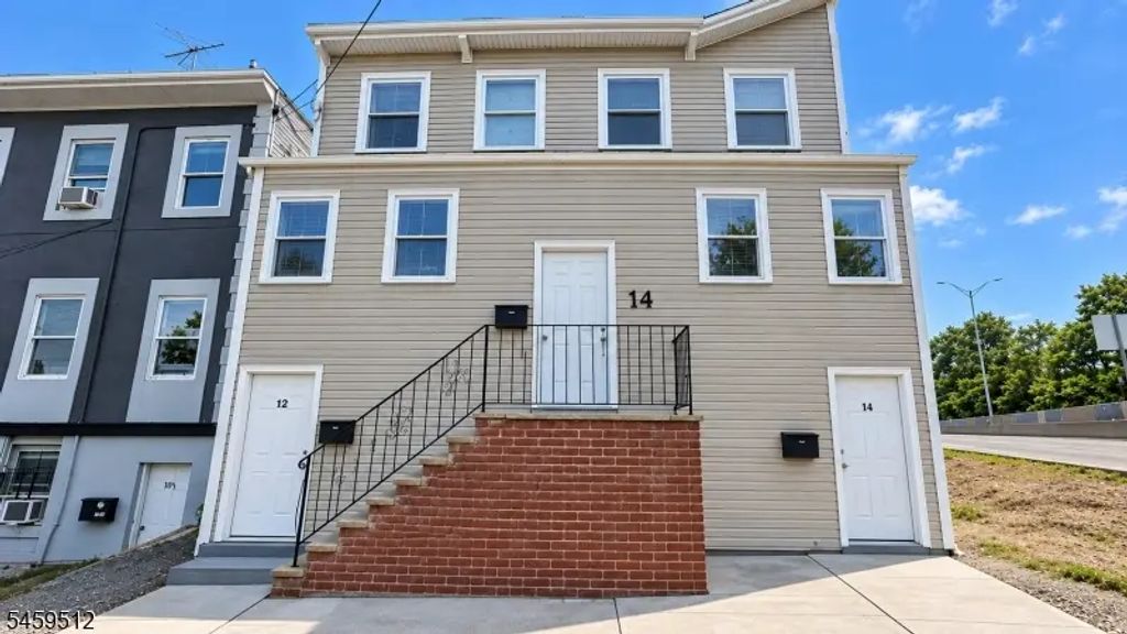 14 Oriental St, Newark City
