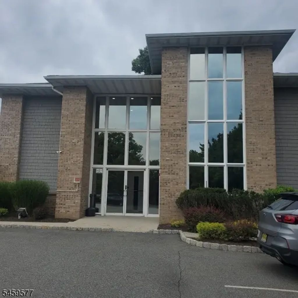 50 E Main St, Little Falls Twp.