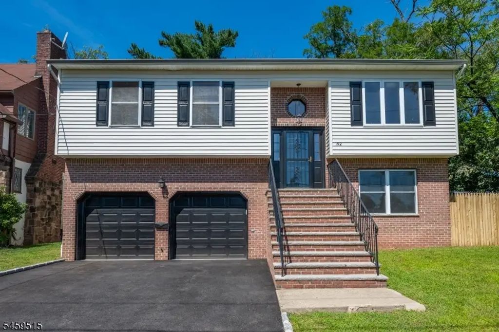 192 Indian Run Pkwy, Union Twp.