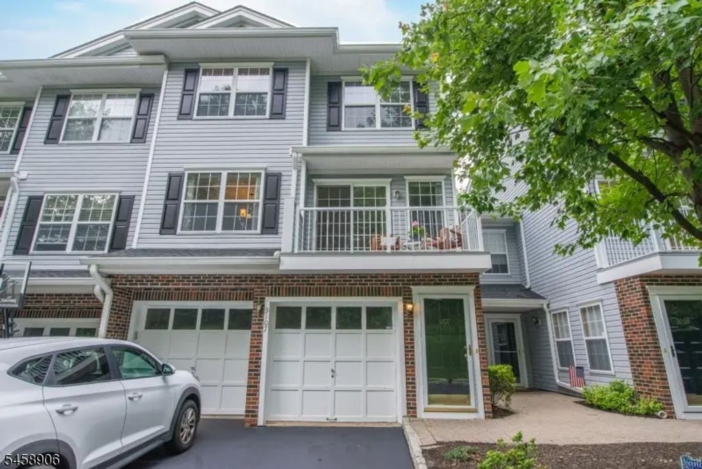 3107 Scenic Ct, Denville Twp.