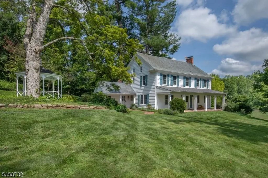 45 Branch Rd, Peapack Gladstone Boro