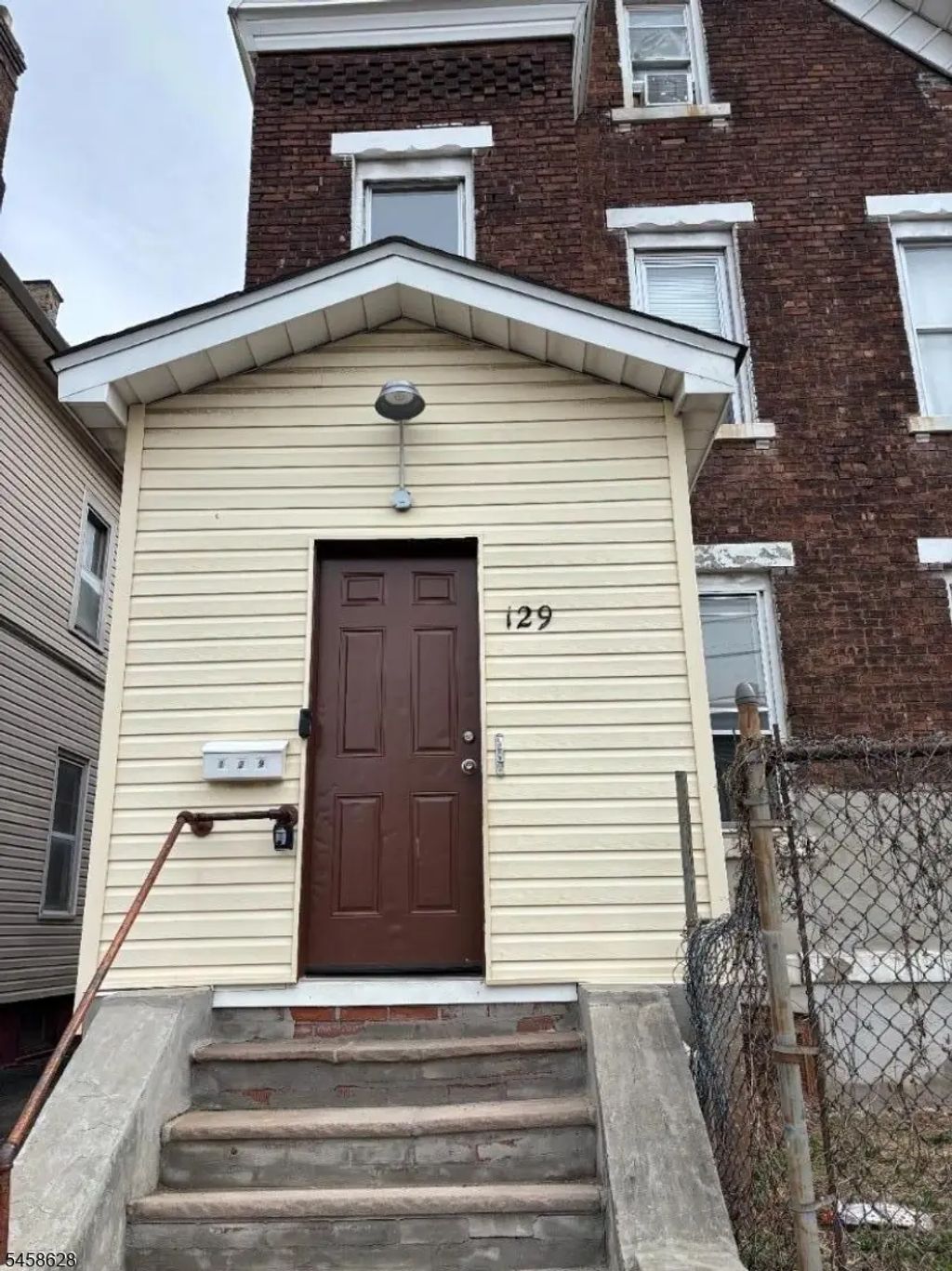 127 Fulton St, Elizabeth City