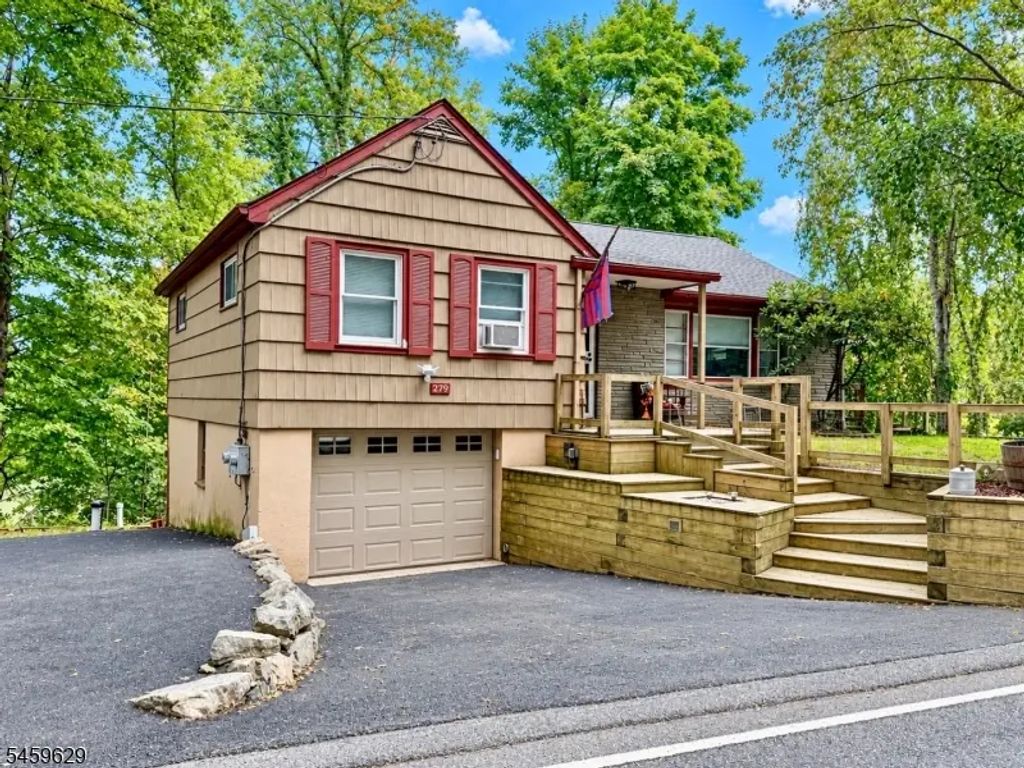 279 Prospect Point Rd, Jefferson Twp.