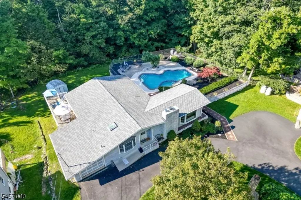 25 Sachem Rd, Jefferson Twp.