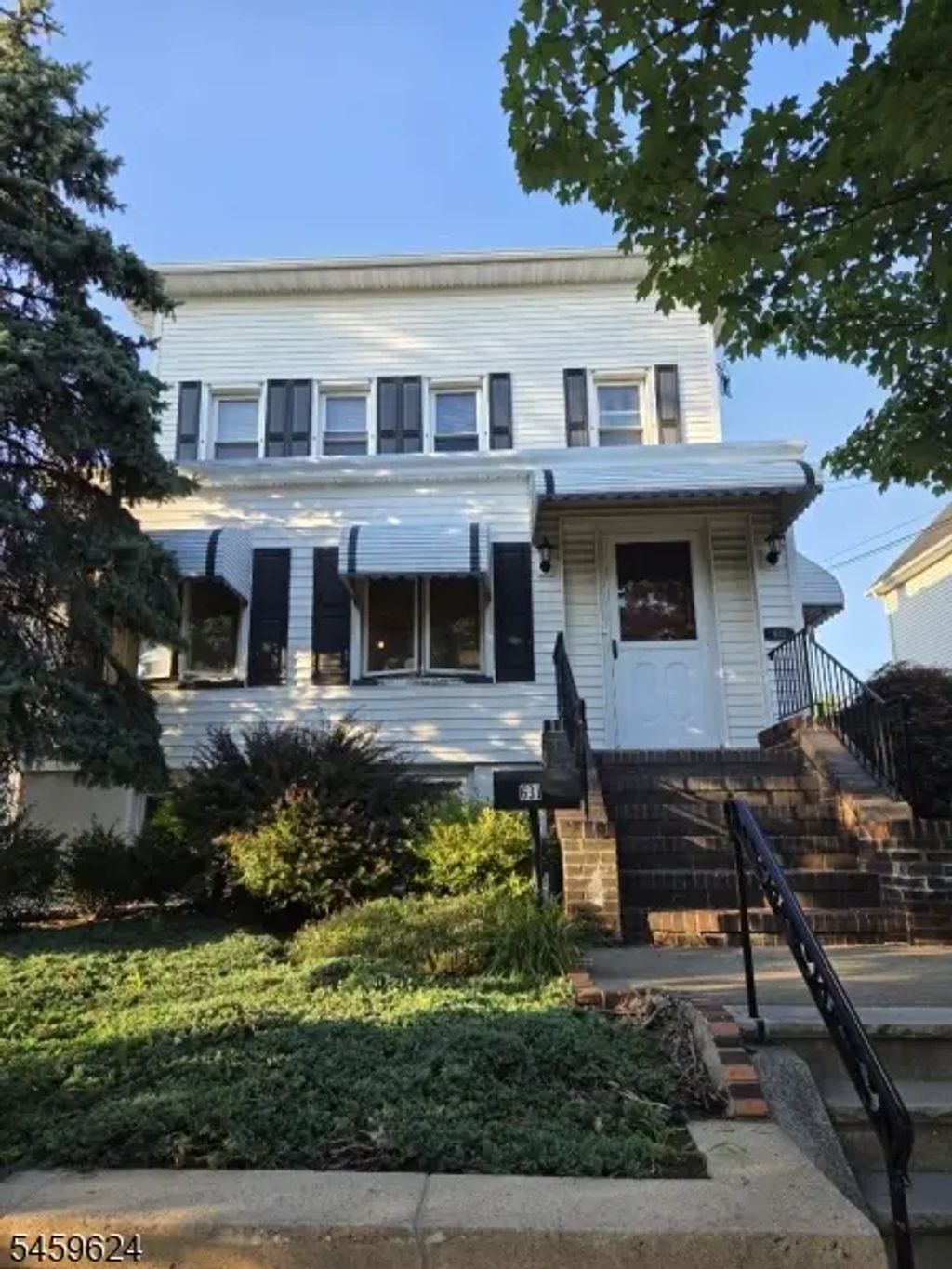 631 2nd Ave, Lyndhurst Twp.