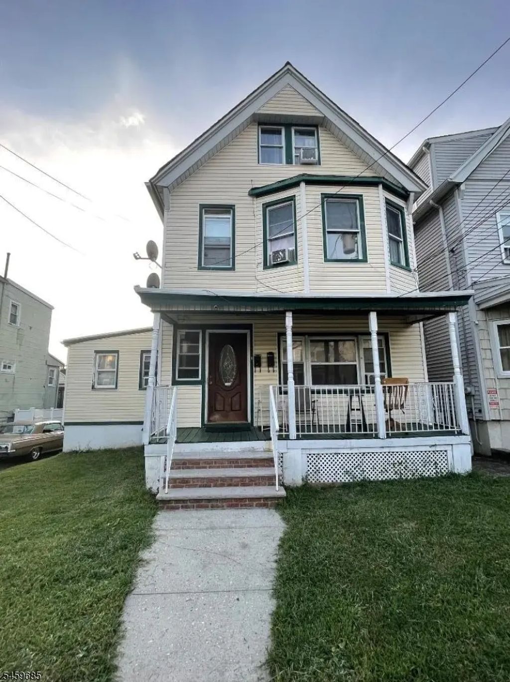 87 Watson Ave, West Orange Twp.