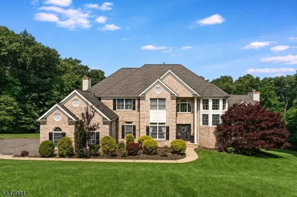 10 Pasha Ct, Rockaway Twp.