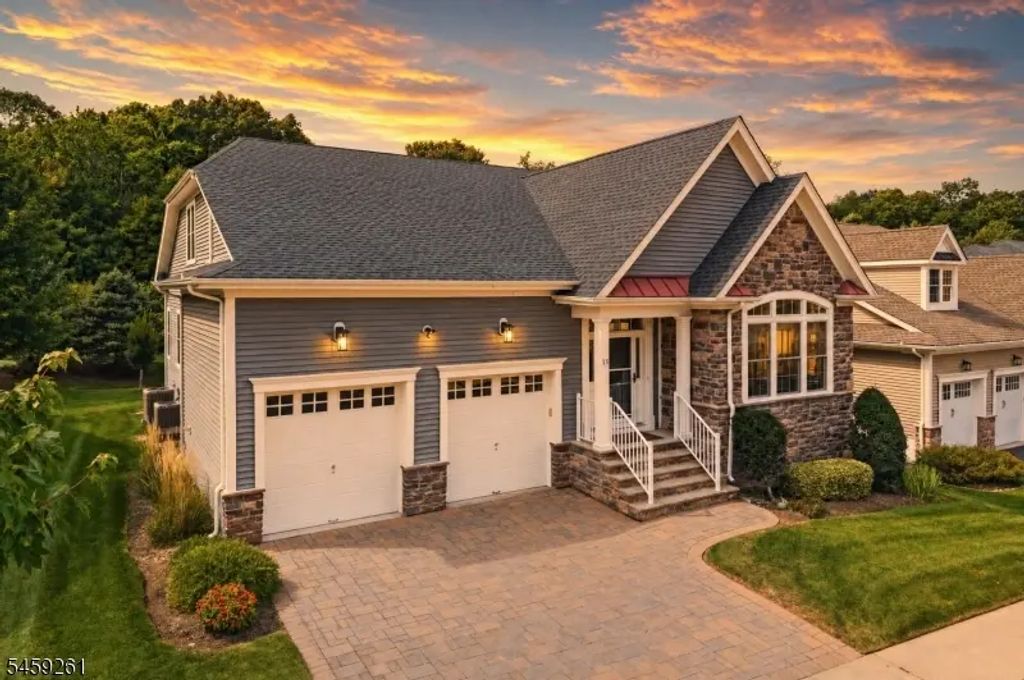 15 Portland Dr, Montgomery Twp.