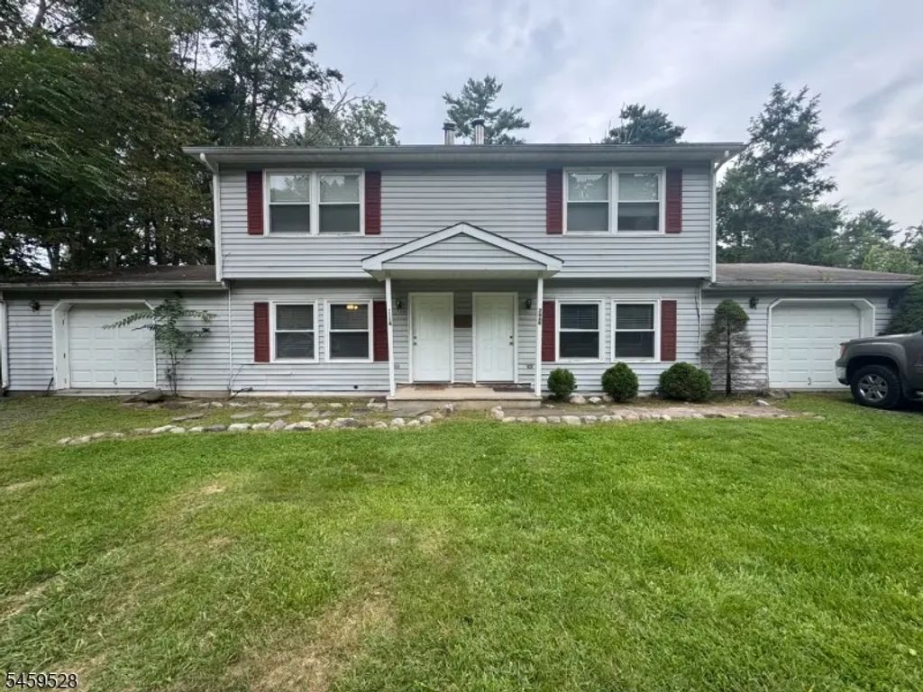 266 Old Chimney Ridge Rd, Montague Twp.