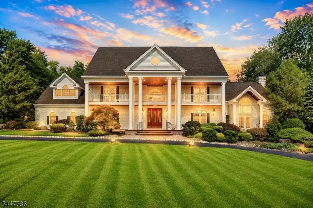 9 Wexford Ct, Warren Twp.