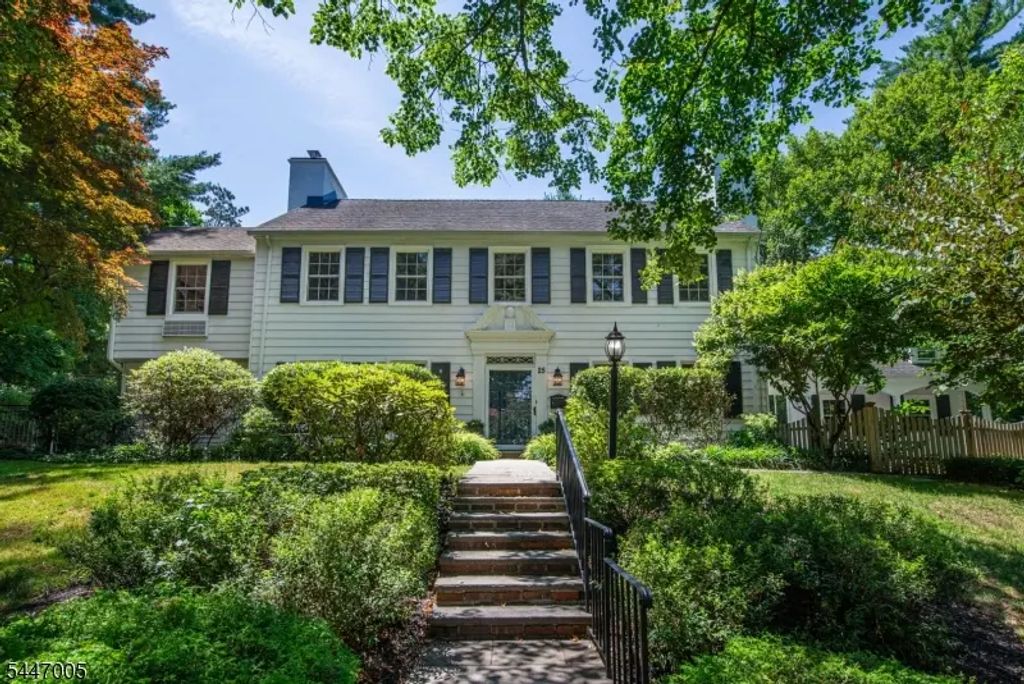 25 West Rd, Millburn Twp.