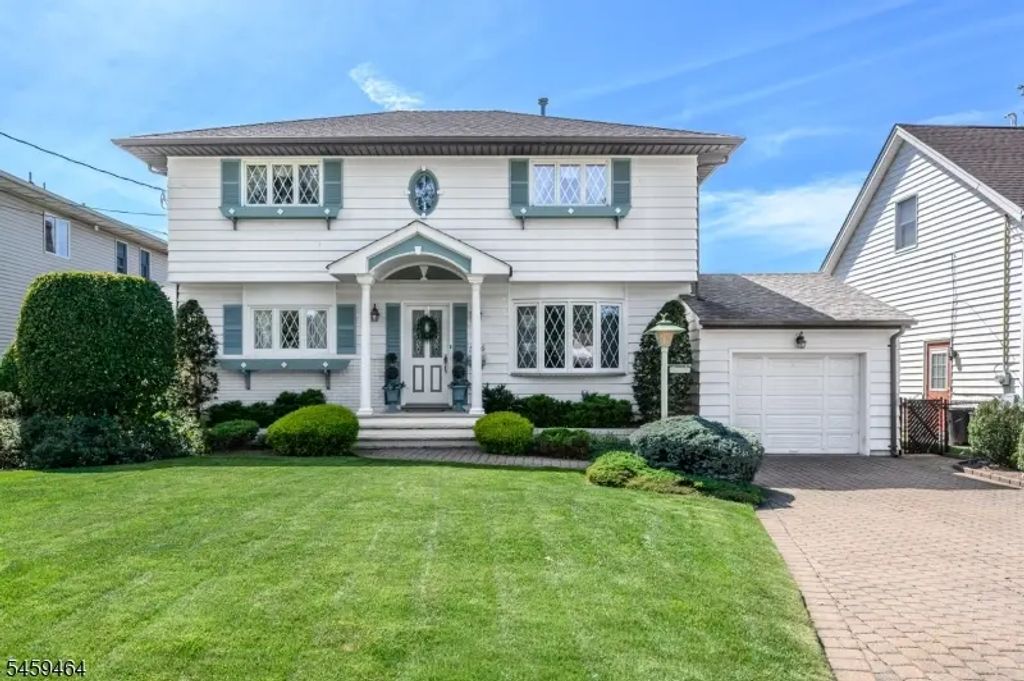 544 Pinewood Ave, Roselle Park Boro