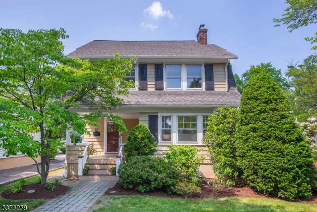 69 Gordonhurst Ave, Montclair Twp.