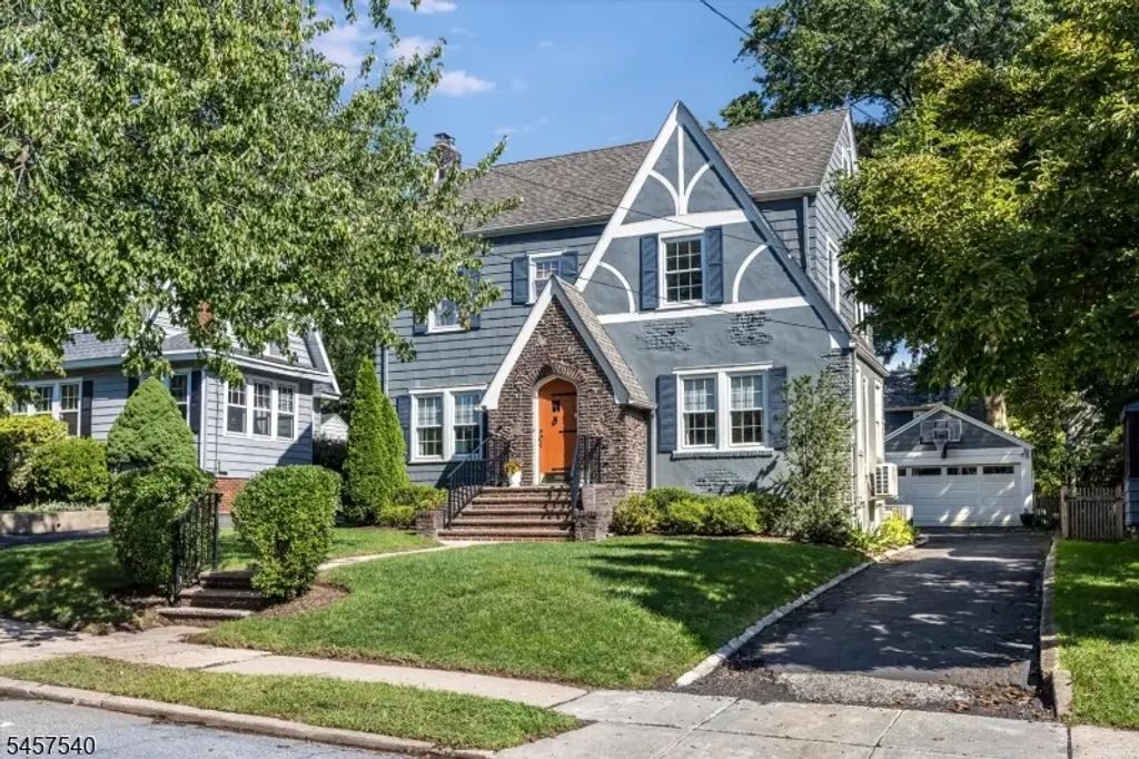 10 Colgate Rd, Maplewood Twp.