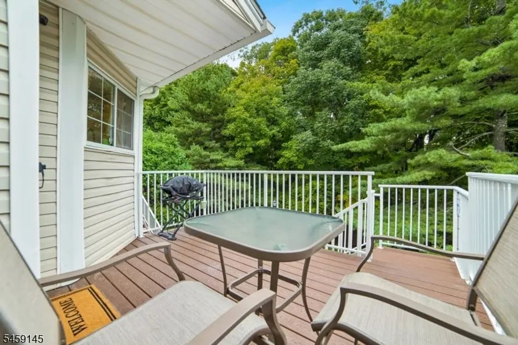 20 Encampment Drive, Bedminster Twp.