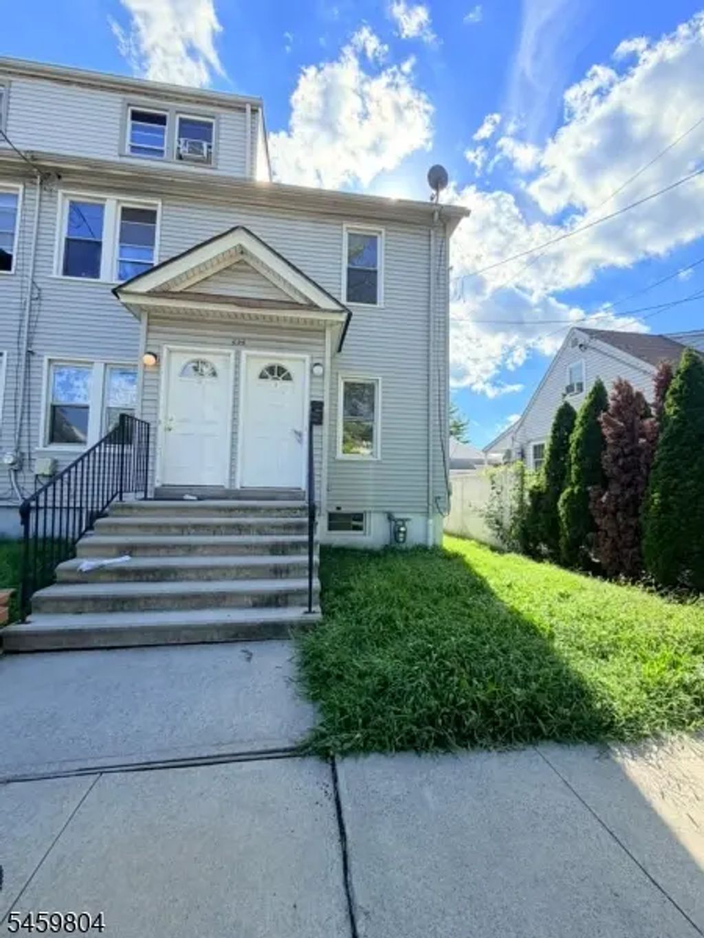 696 Worth Ave, Linden City