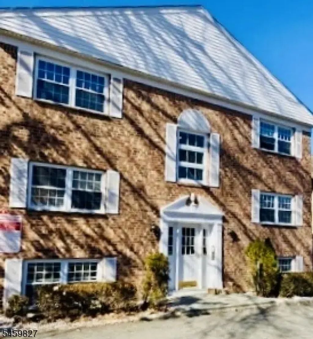 48-50 Elm St, Morristown Town