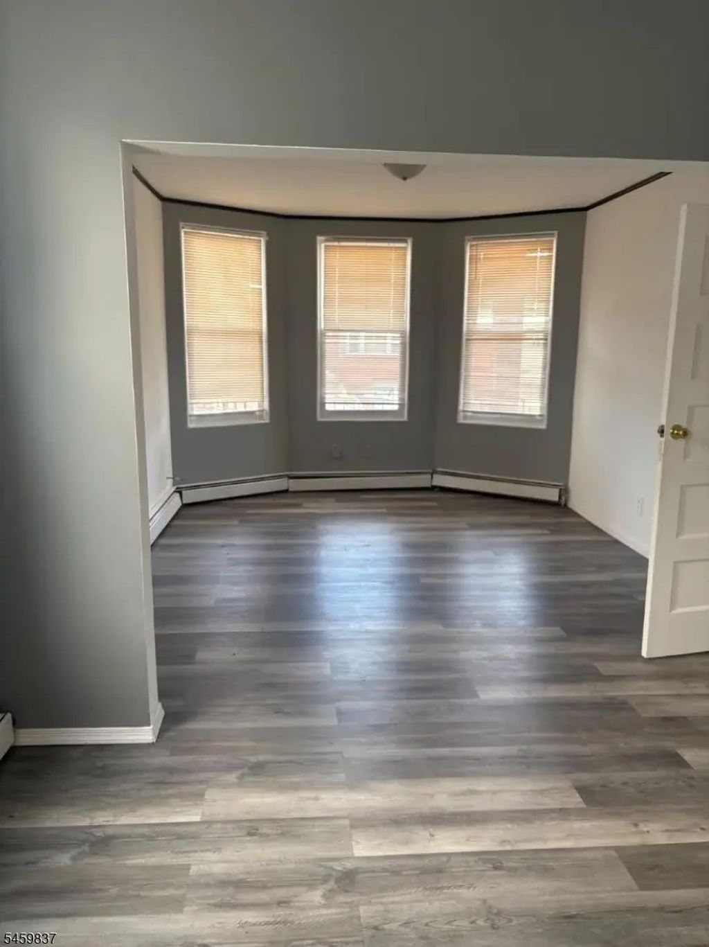 596 Adams, Elizabeth City