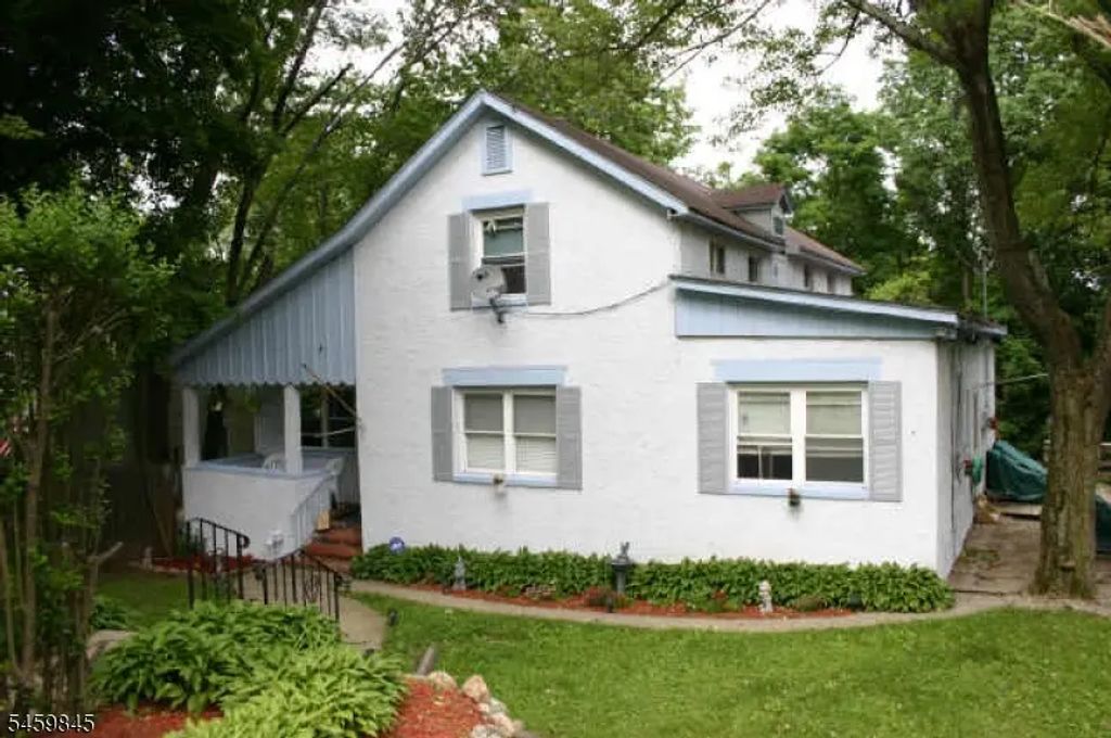 9 Cedarbrook Rd, West Milford Twp.