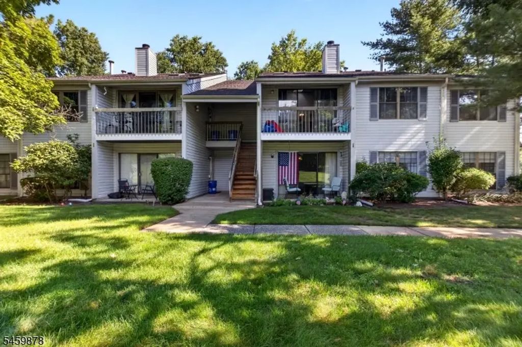 32 Crabapple Ln, Franklin Twp.