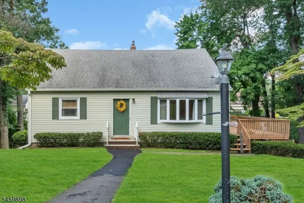 10 Park Ter, East Hanover Twp.
