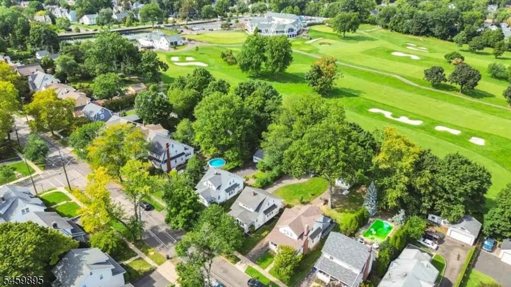 51 Sunset Ave, Bloomfield Twp.