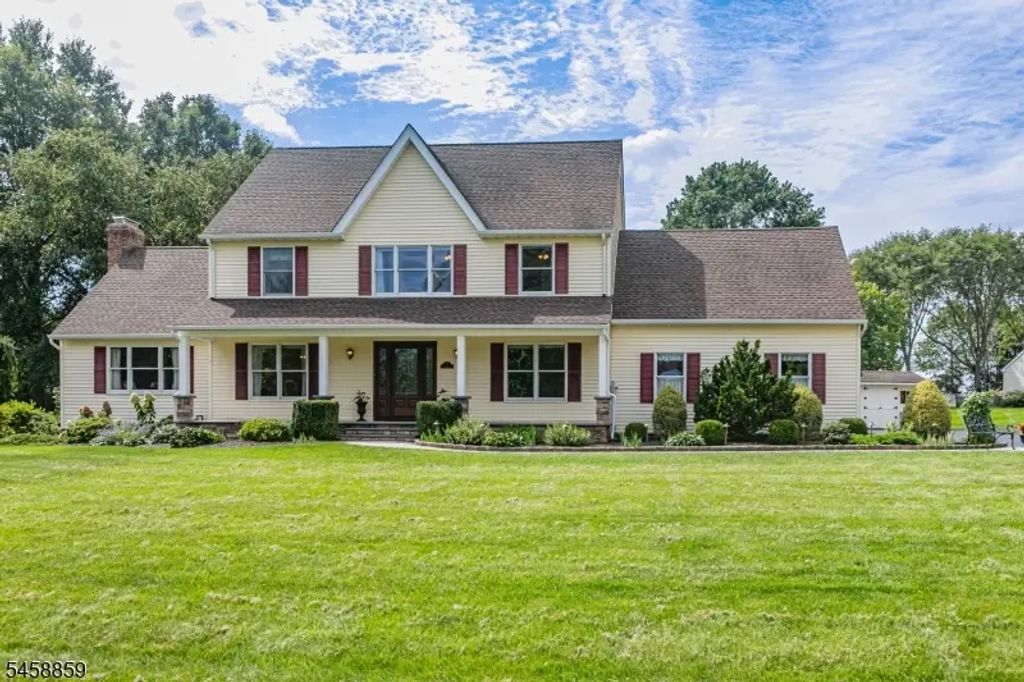 9 Summershade Ln, Raritan Twp.