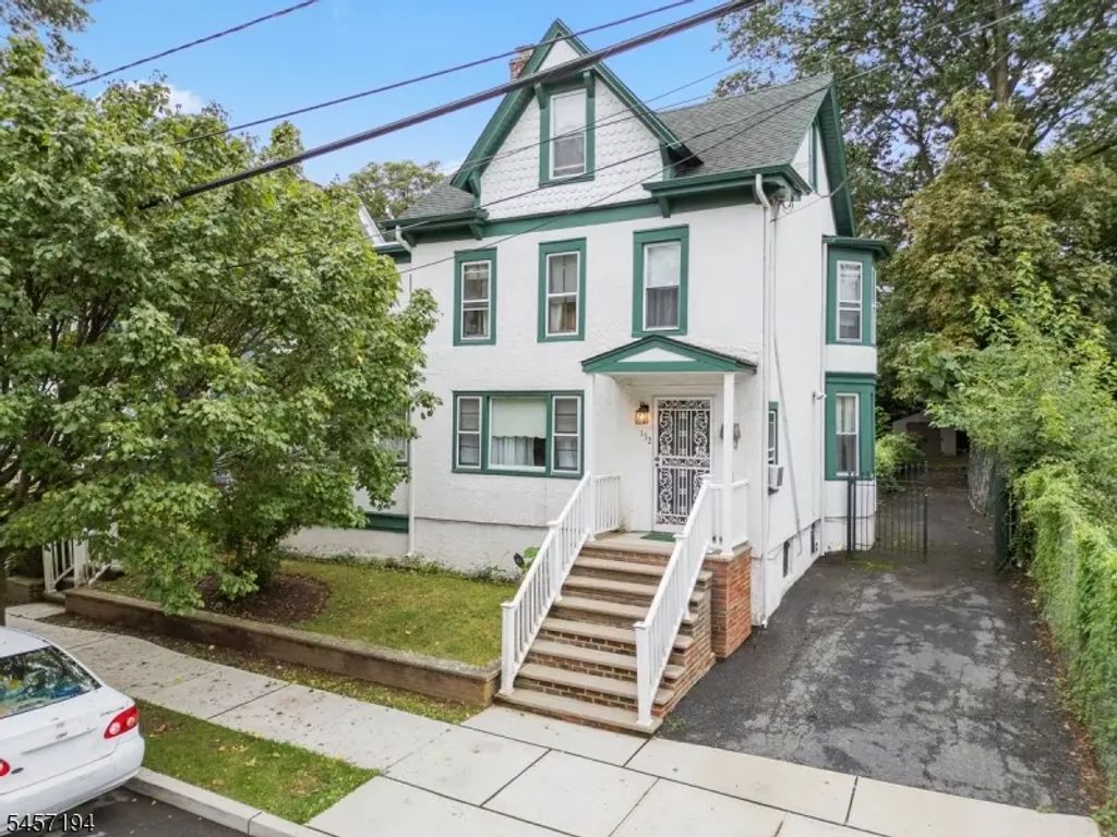 132 Elm St, City Of Orange Twp.