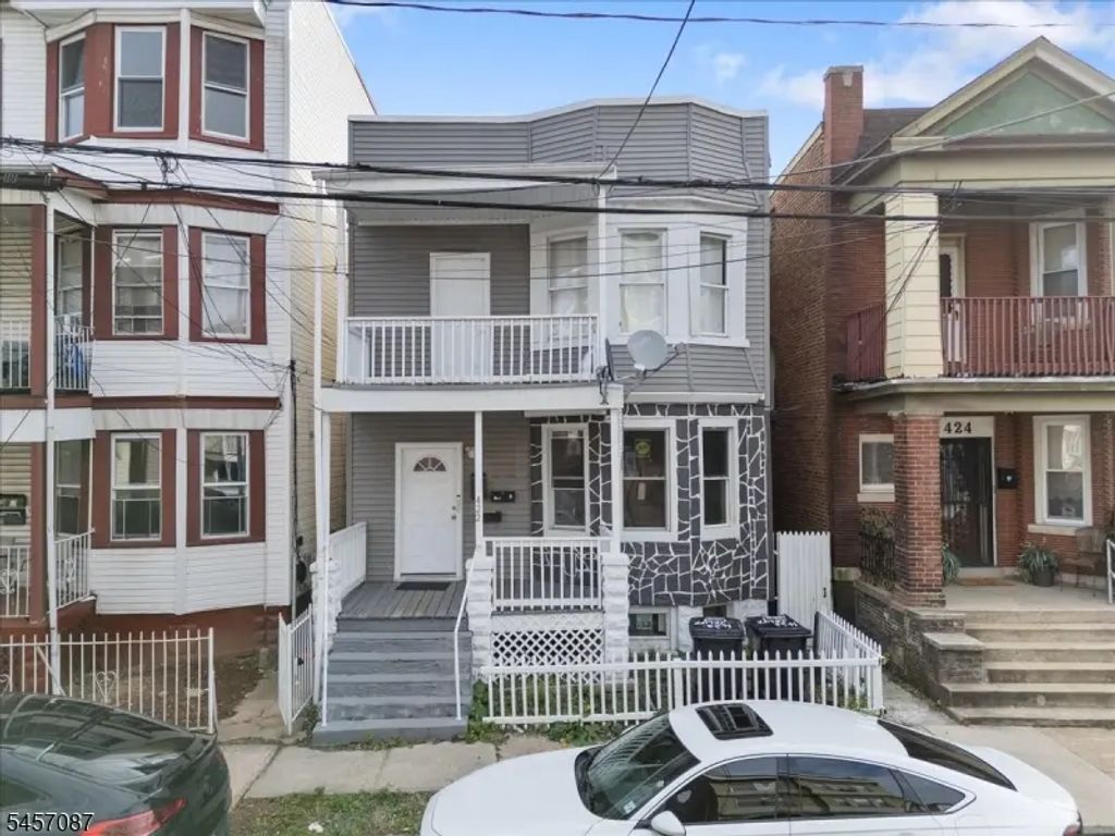 422 Jelliff Ave, Newark City