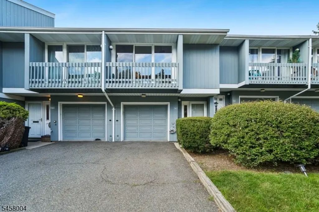 141 Marion Dr, West Orange Twp.