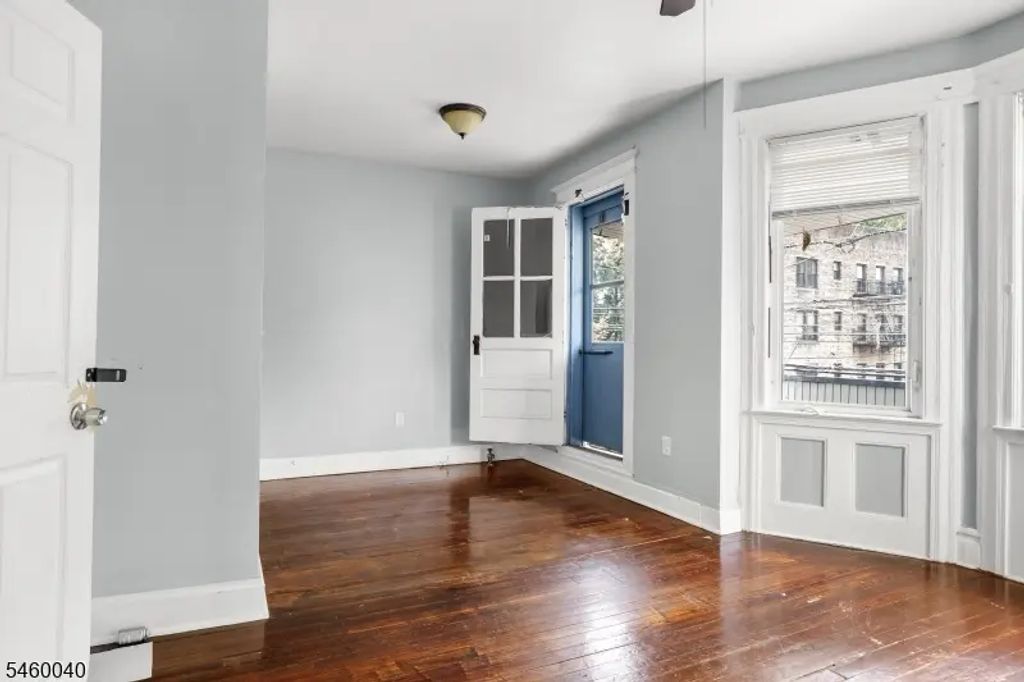 564 Sanford Ave, Newark City