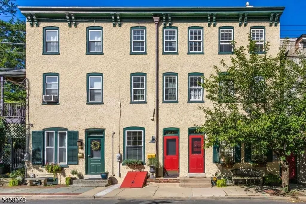 81 S Main St, Lambertville City