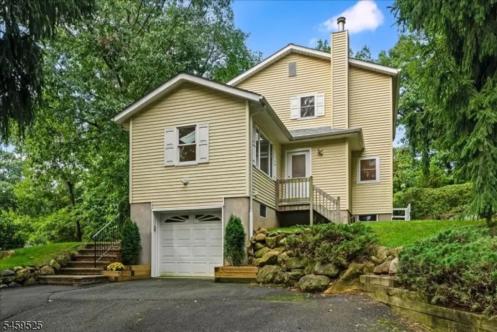 27 Seminole Ave, Rockaway Twp.
