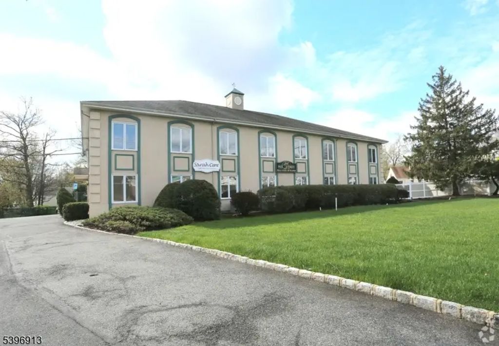 130 Hwy 22, North Plainfield Boro