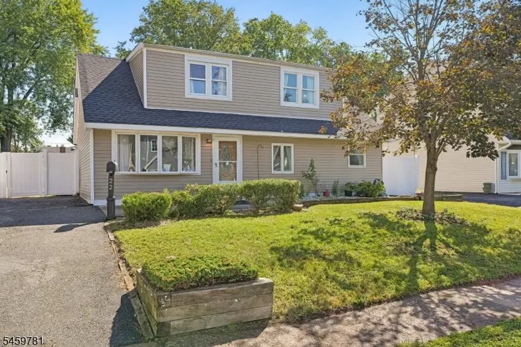 22 Sturgis Rd, Edison Twp.