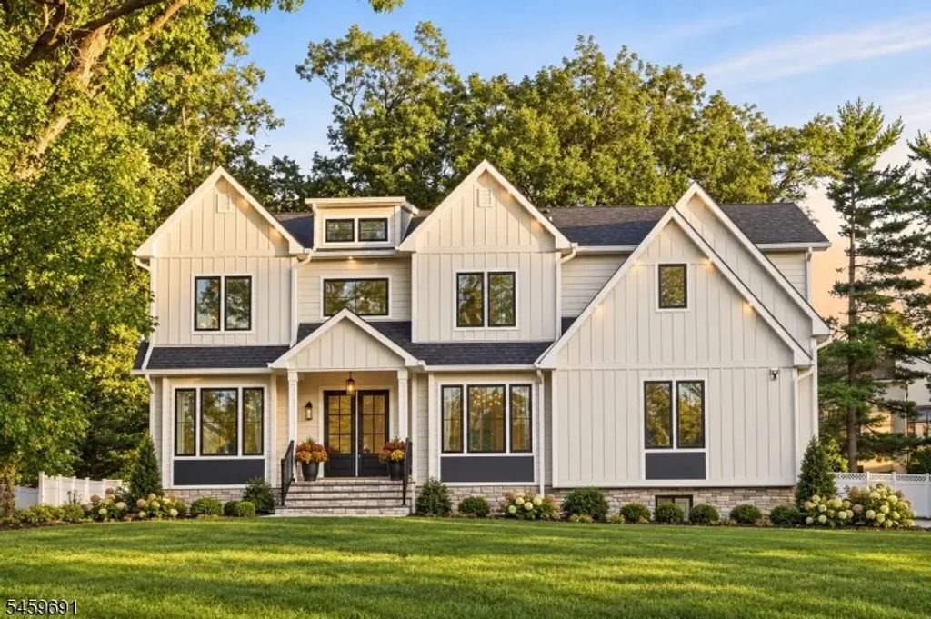 190 Laurel Ave, Livingston Twp.