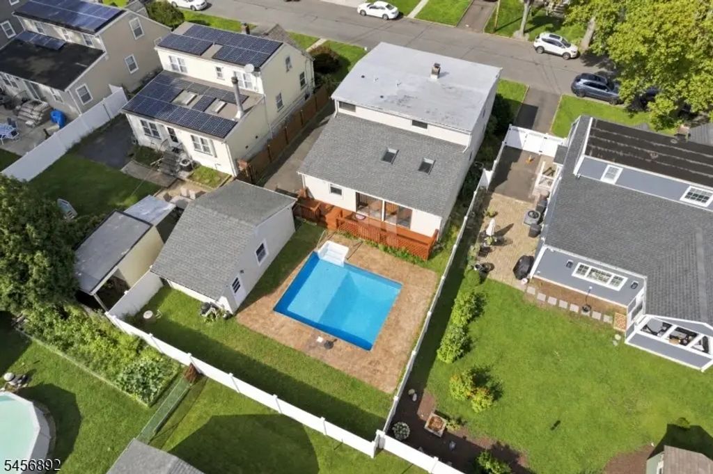 1138 Mayfair Dr, Rahway City