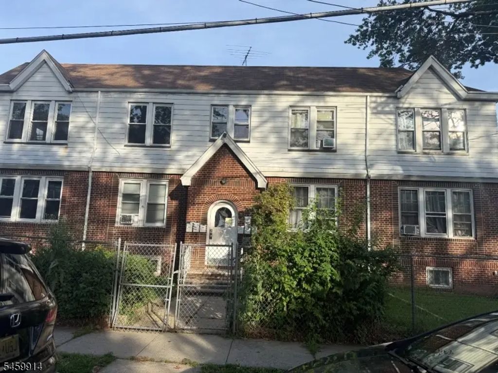 103 Sanford Pl, Newark City