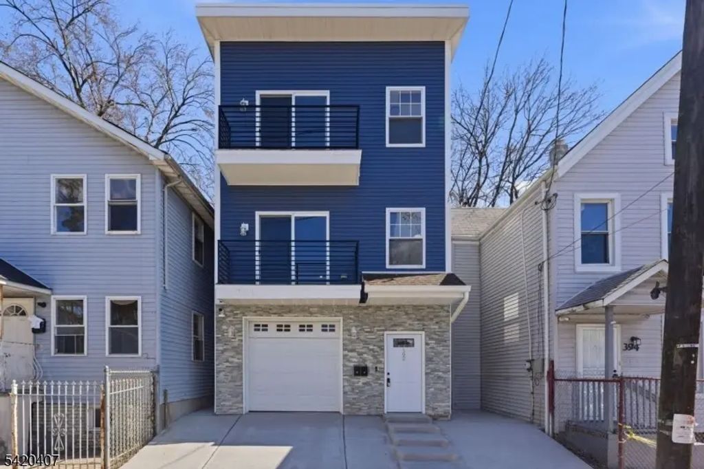 392 S 19th St, Newark City