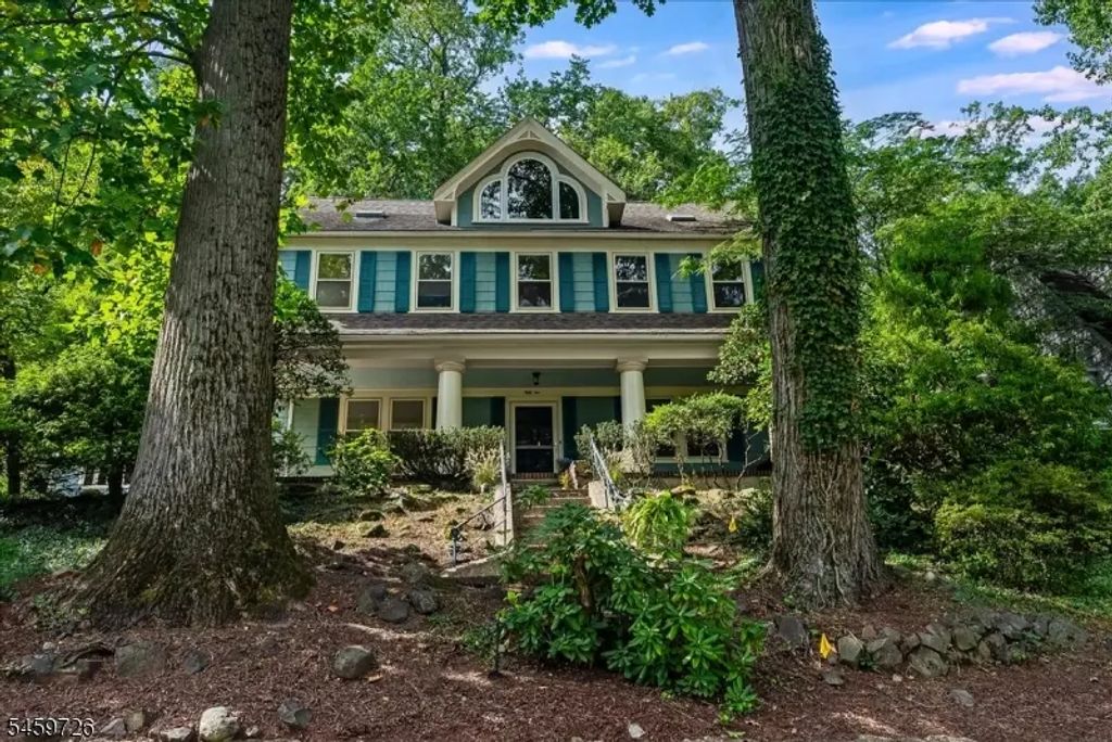 52 Warfield St, Montclair Twp.