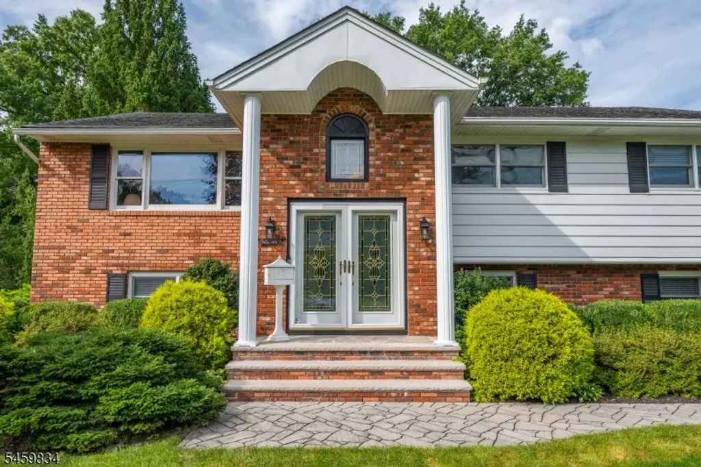 14 Jaclyn Dr, East Hanover Twp.