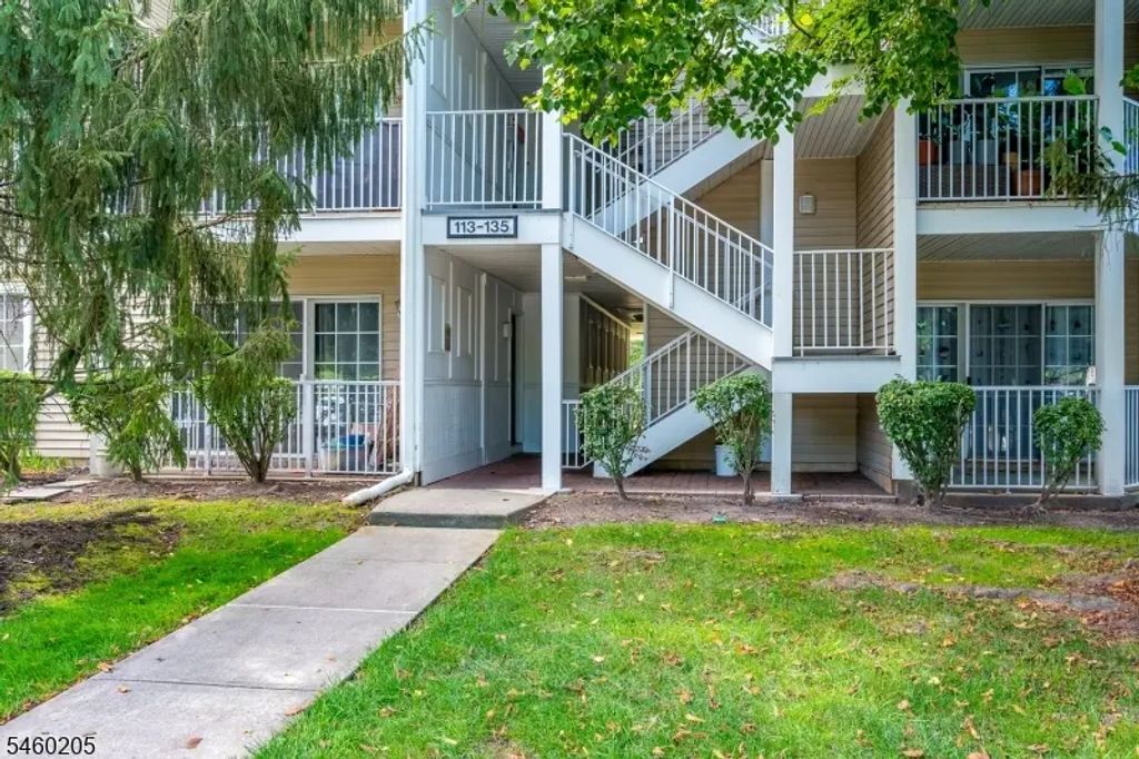 133 Rachel Ct, Franklin Twp.