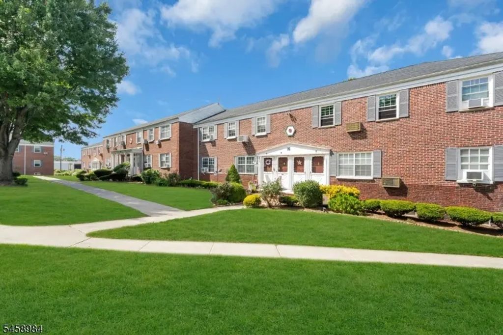 16b W Roselle Ave, Roselle Park Boro