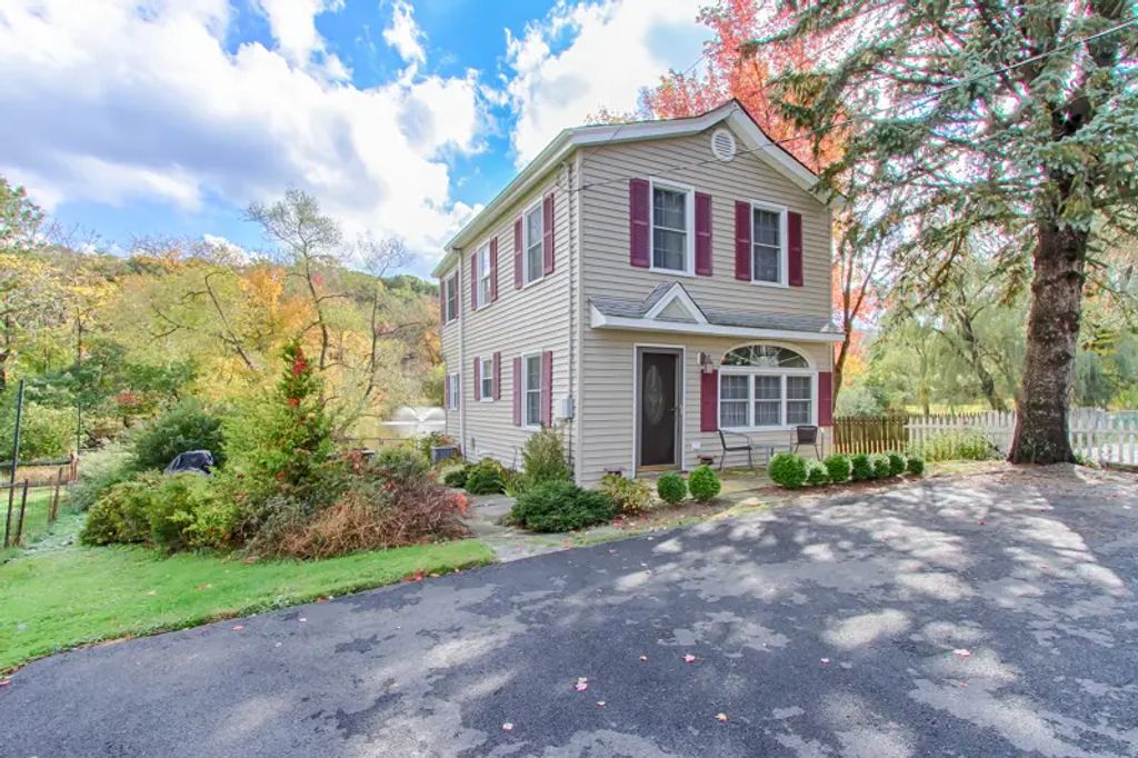 16 Mendham Ave, Morris Twp.