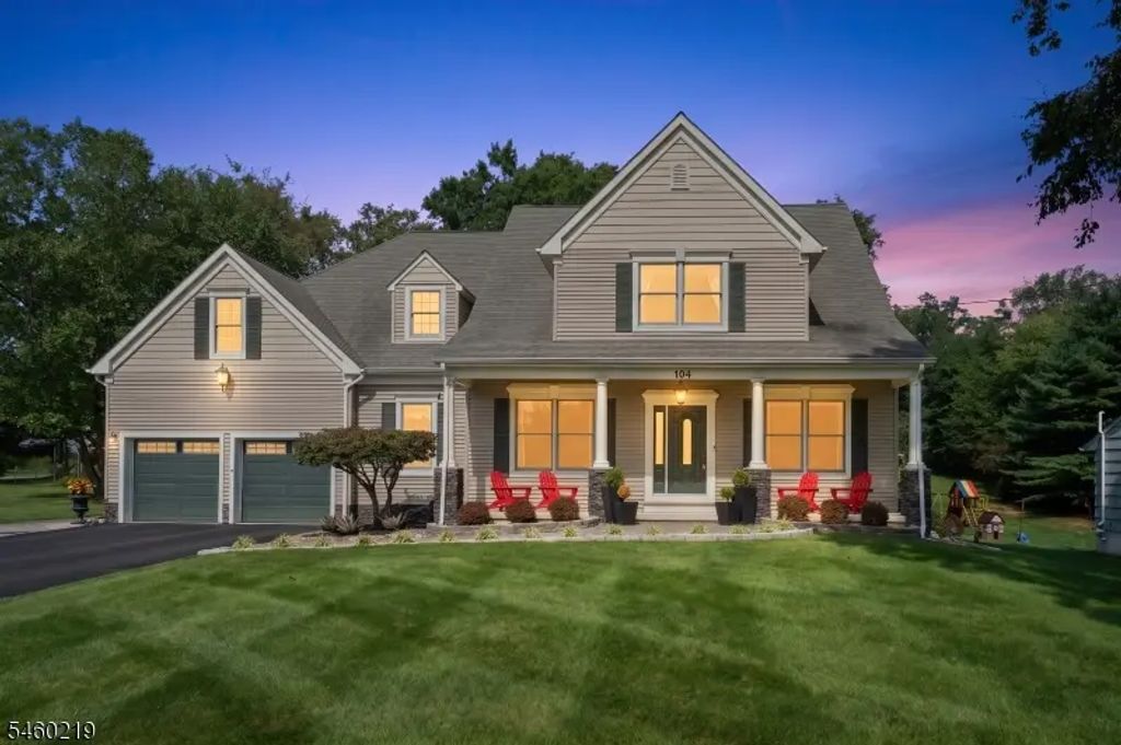 104 Robbins Rd, Branchburg Twp.